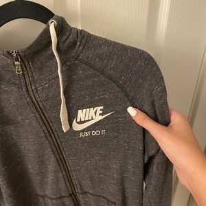 Grey Nike zip up hoodie size S